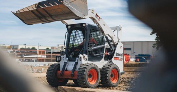 how long will a 743b bobcat run on a galion