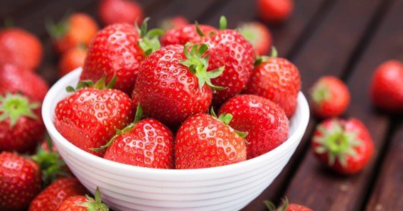 How Strawberry Edibles Can Help Reduce Inflammation in Sports Recovery