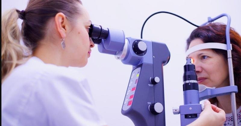 how eye care professionals can help prevent vision loss